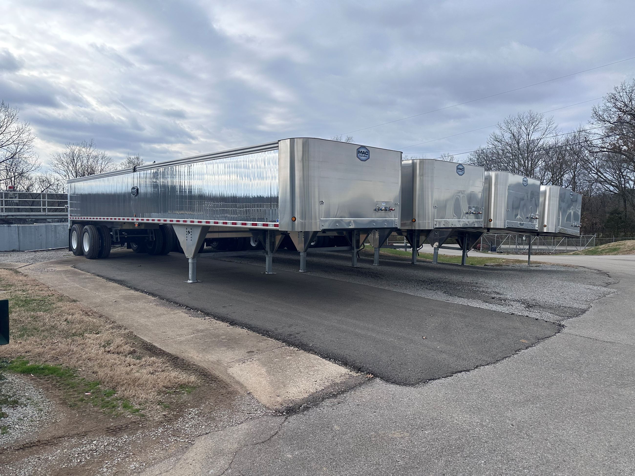 Spring Hill Water Trailers